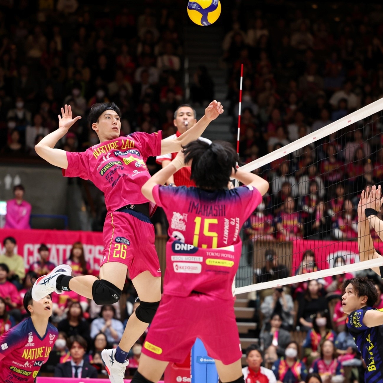 短道速滑世锦赛 中国队获男子5000米接力银牌